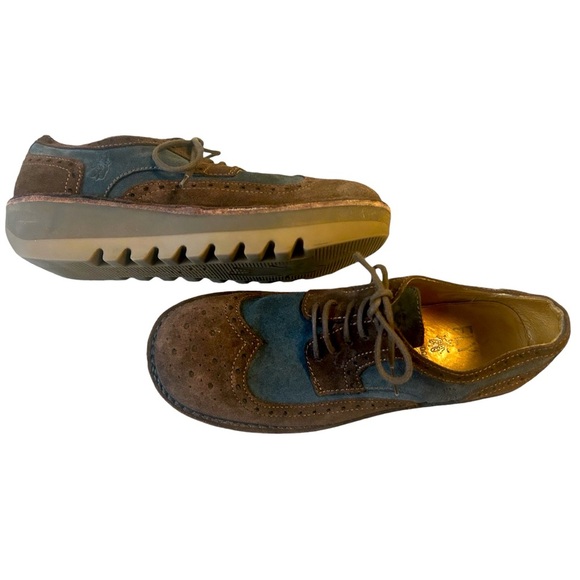 Fly London Other - FLY London  men’s size 9 platformed oxfords on good used condition